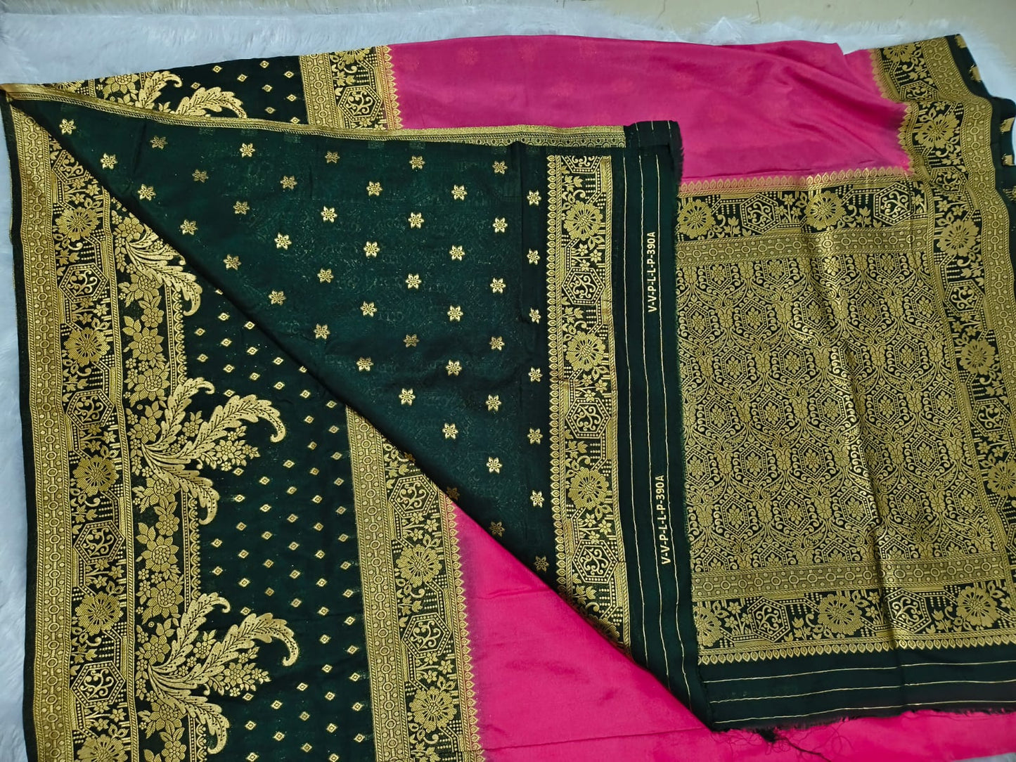 beautifull Semi georgette crape saree