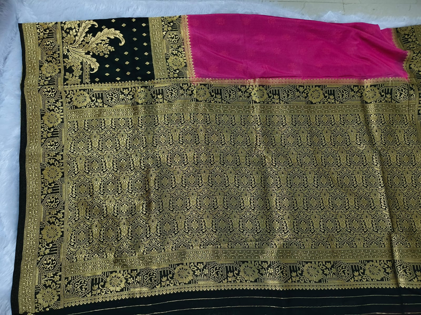 beautifull Semi georgette crape saree