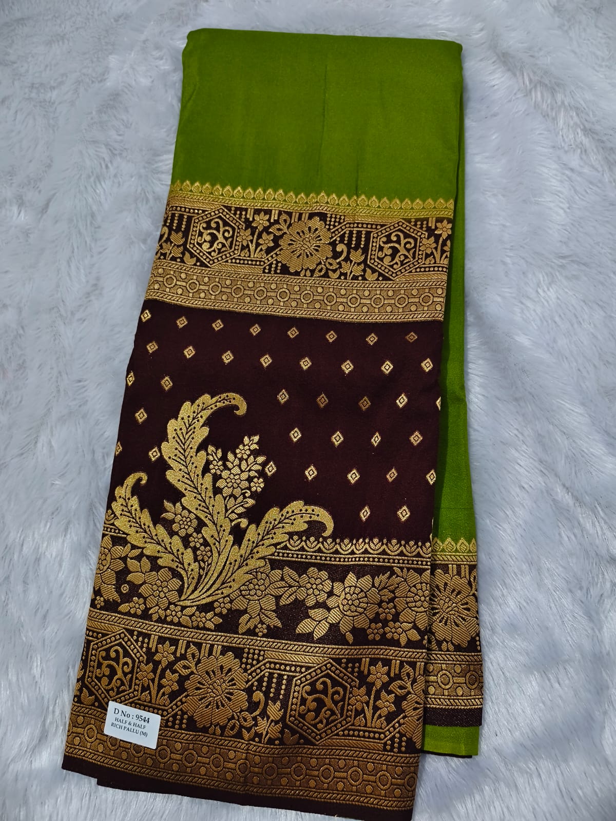beautifull Semi georgette crape saree
