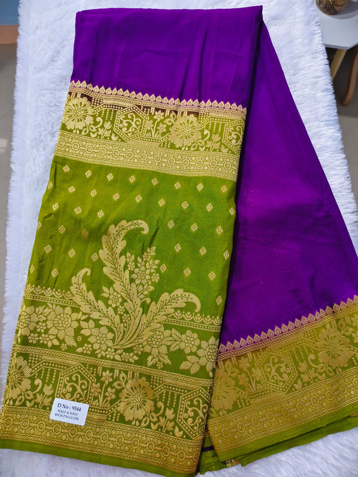beautifull Semi georgette crape saree