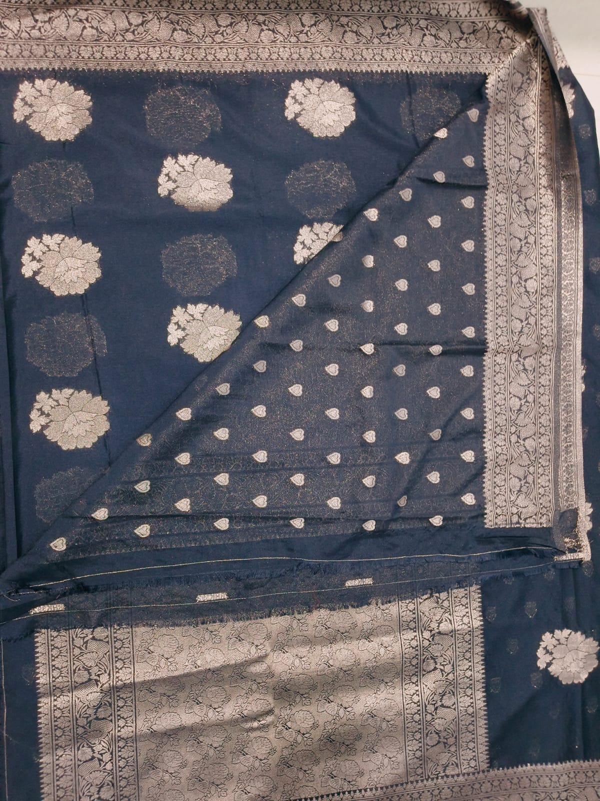 primium black 3D insta crape silk