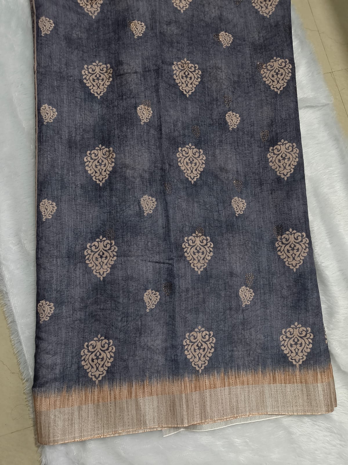 Premium cotton linen sarees with stones